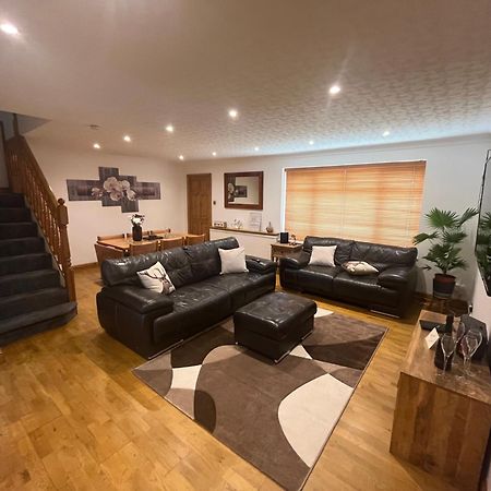 Wilford Charm Spacious 3Br Retreat In นอตติงแฮม ภายนอก รูปภาพ